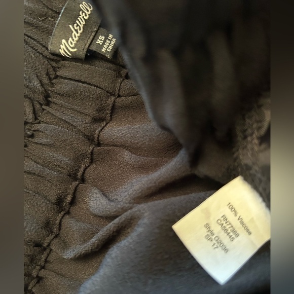 Madewell pull on wide leg crop pant with hand pockets in true black Sz-XS.  F4 - Picture 11 of 14
